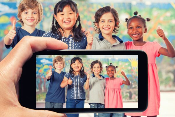 4 Things to Know: Sharenting and the Risks of Putting Kids’ Pics Online